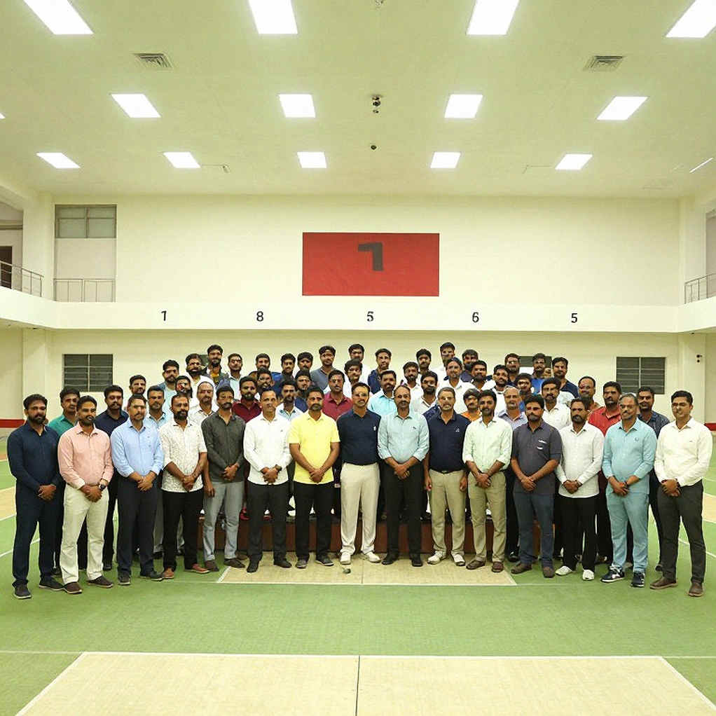 ফাইনাল হুইসেলের আগে: কেনসিংটন ওভালের একটি ক্যাচ, একটি নোটবুক আর তিন বছর